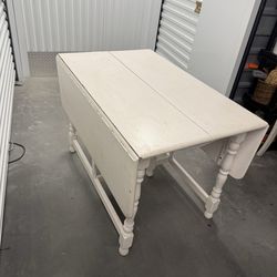 Vintage White Drop-Leaf Dining Table – Space Saving Farmhouse / Expandable Console Table