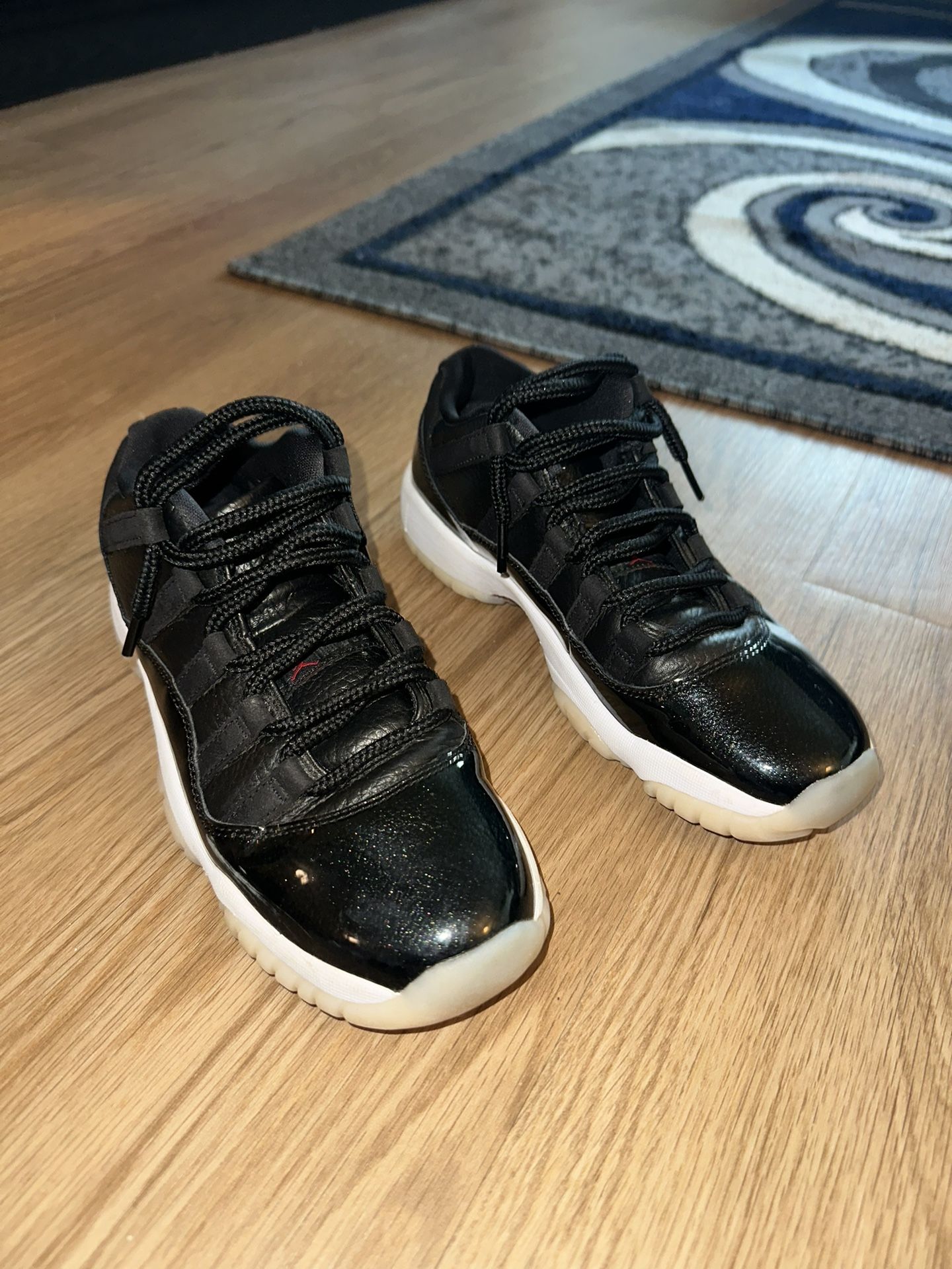 Jordan 11 Low Size 7Y