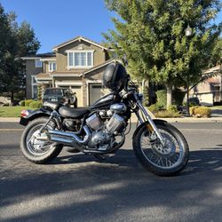 Motorcycle Yamaha Virago 535