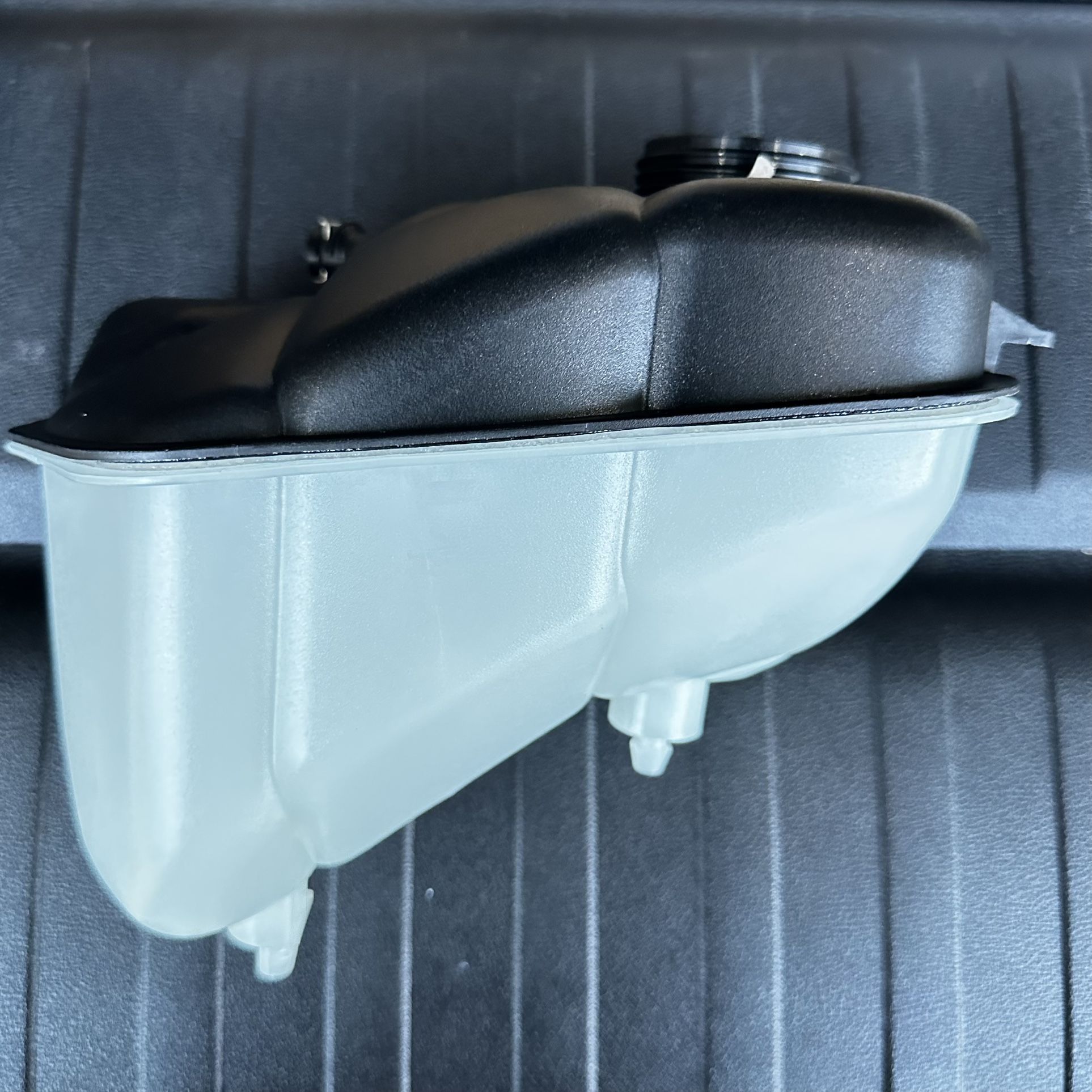 Mercedes Benz Coolant Reservoir