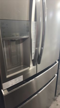 Frigidaire 4 door French door refrigerator