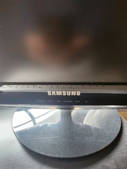 SAMSUNG 27" PC Monitor w/ Wireless Keyboard & Mouse