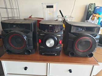 LG stereo, 3disc, Bluetooth