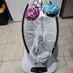 4moms mamaRoo Multi-Motion Baby Swing Smart Connectivity