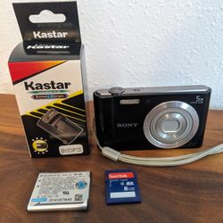 Sony Cybershot DSC-W800 Camera Bundle