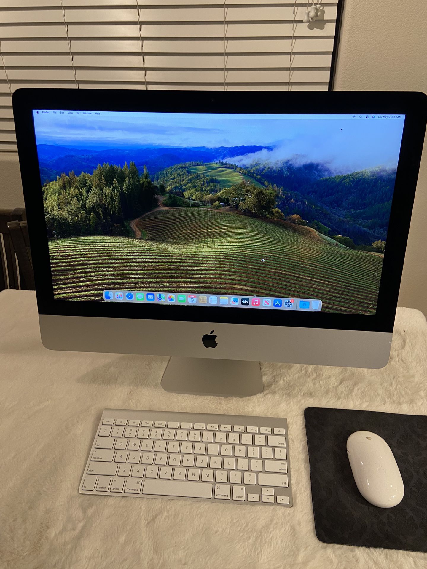 2019 Apple iMac 21.5-inch 4K Retina Display 3.2 GHz 6-core i7 Processor 32gb Ram 1tb Hdd. Sonoma macOS . Wireless Keyboard And Mouse 
