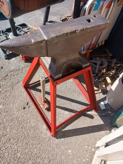 XL Anvil with Stand