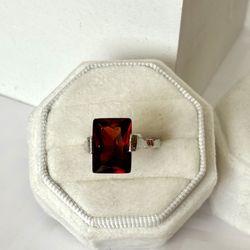 Red Cocktail Ring, Size 7