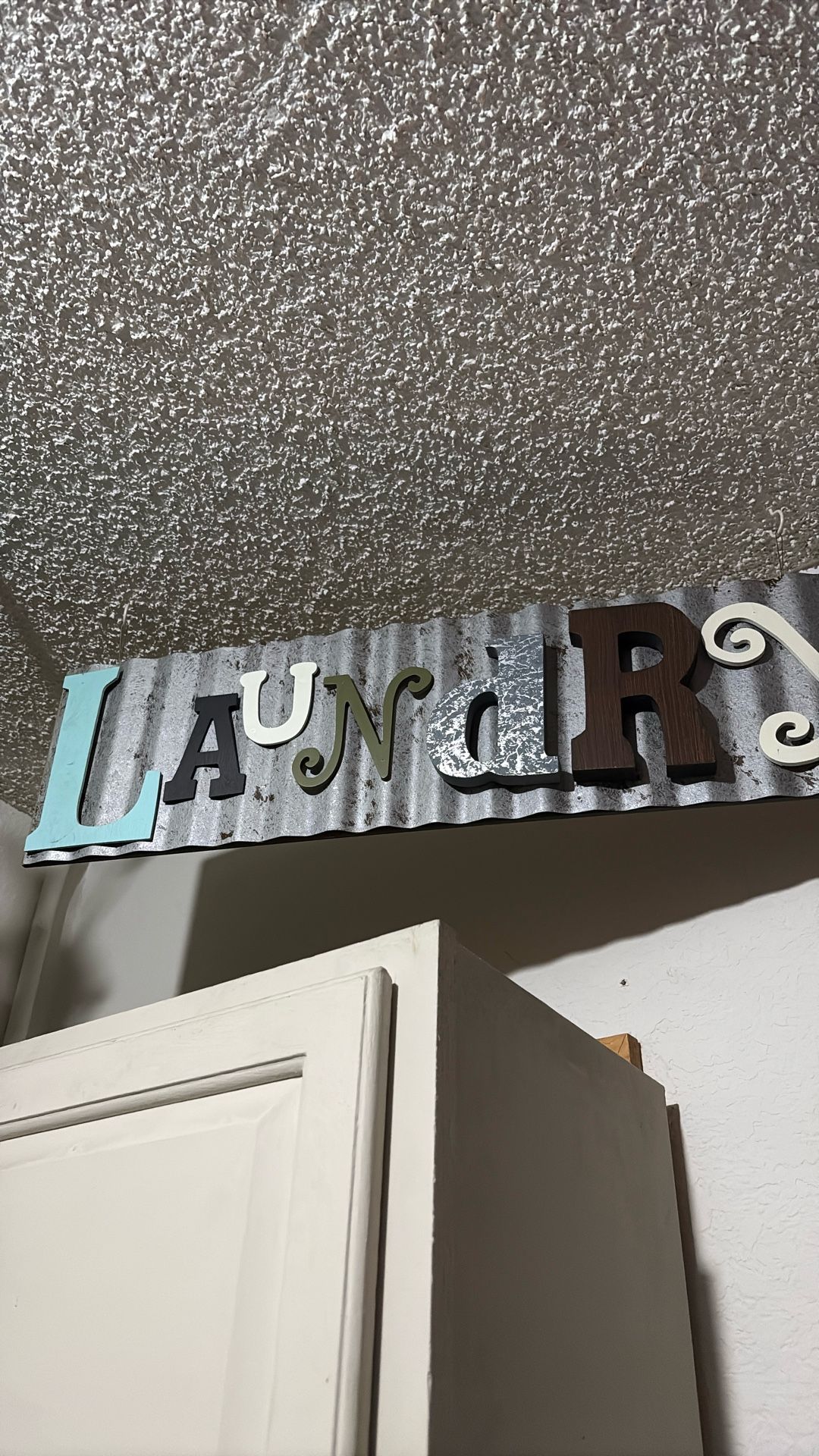 Laundry Sign