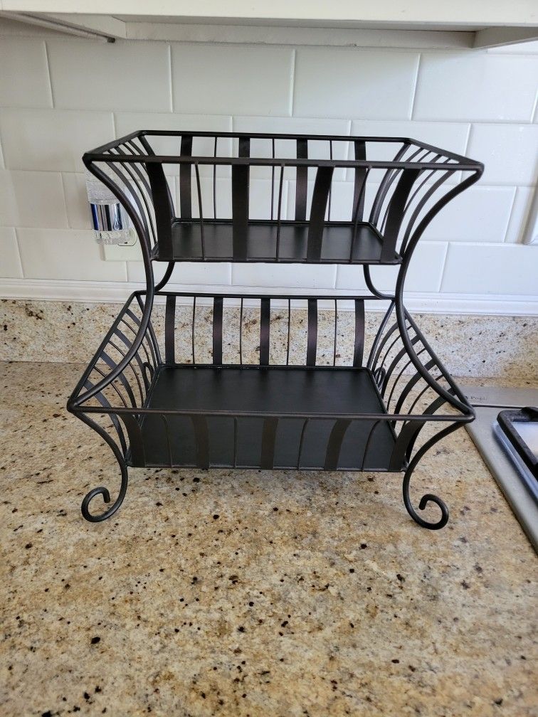 Black Metal Stand For Items
