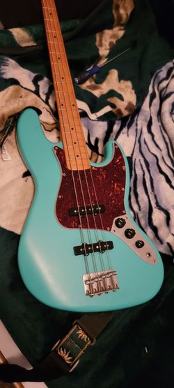 Squier 40th Anniversary Jazz Bass Vintage Edition