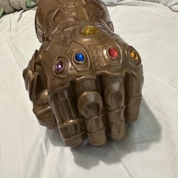 Disney Thanos Gauntlet 