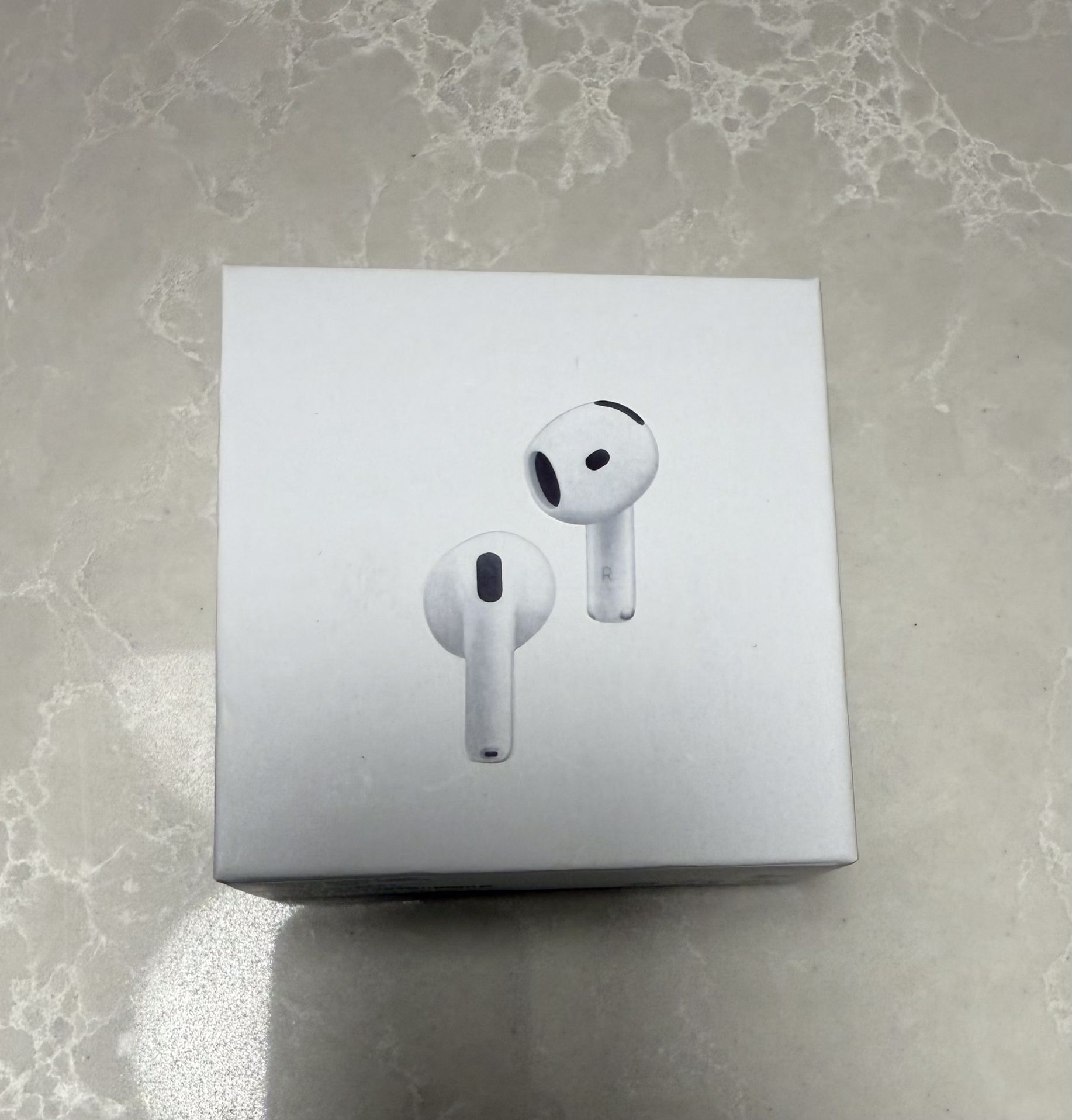 AIRPODS 4