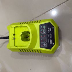 Cargador Ryobi 