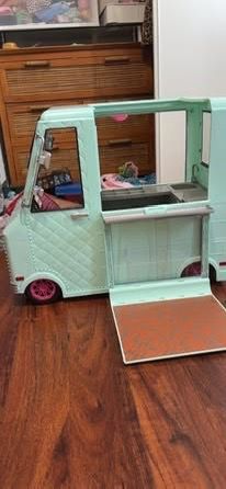 American Girl ice cream truck