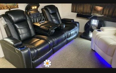 Special Price🔥Modern New Black Comfy Power Reclining Couch/Sofa With Adjustable Headrest, Cup Holders,Read Light👍Movie Room/Living Room👌