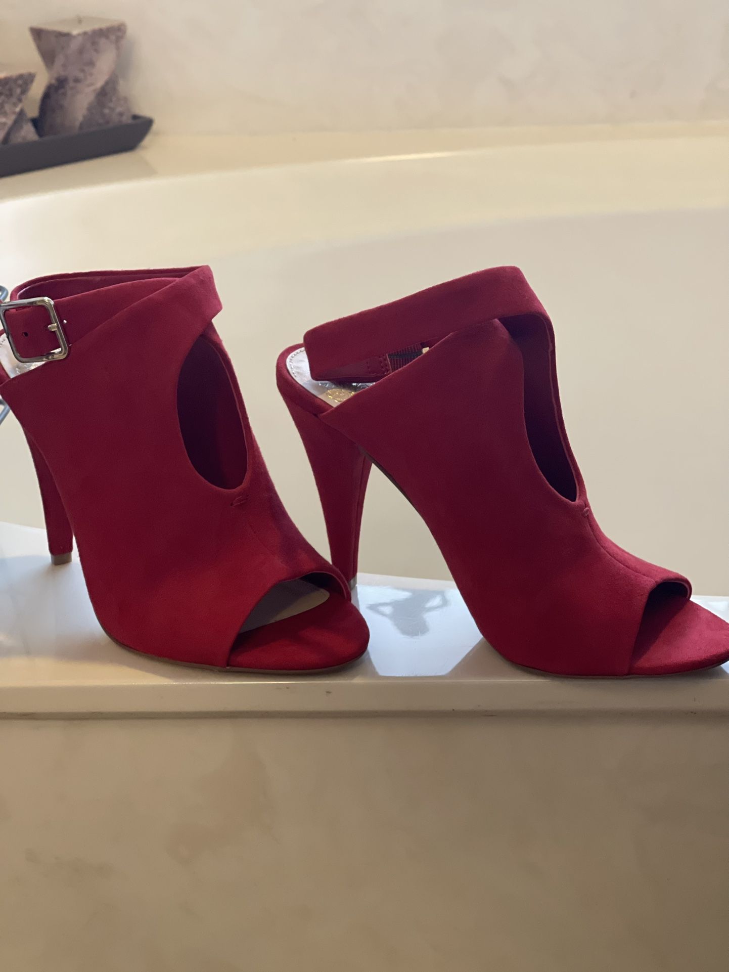 Red Heel Shoes 