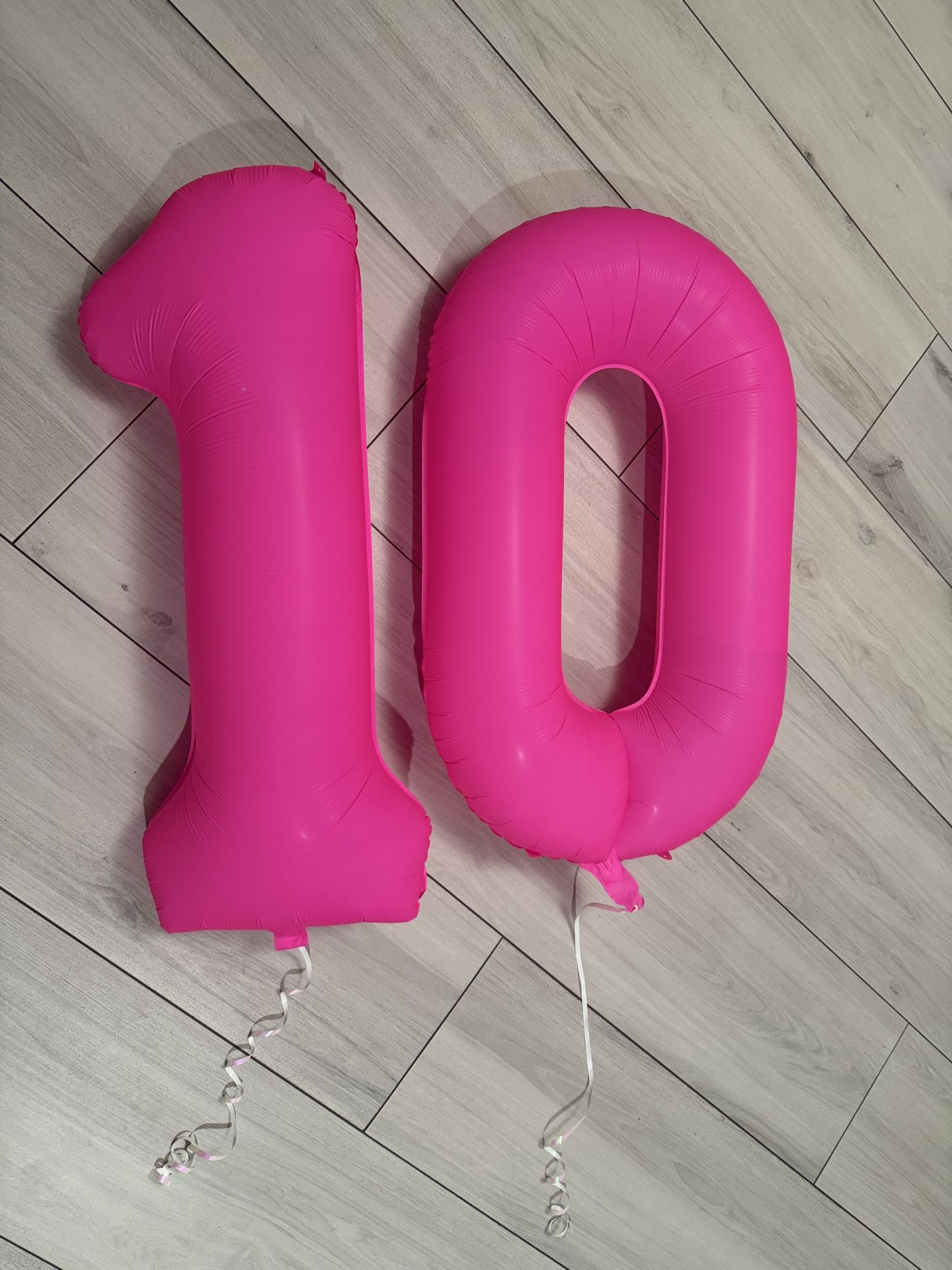 Large 40” Number 10 Balloons In Hot Pink