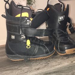 Mens Burton Snowboarding Boots Size 10
