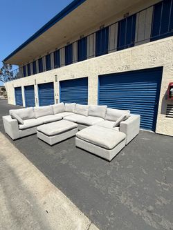 8 Piece Lowell Light Gray Sectional