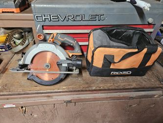 Rigid Battery Poweres Circular Saw