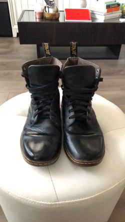 Dr. Martens Black Leather Lace-Up Boots. Men’s 9 Ladies 10