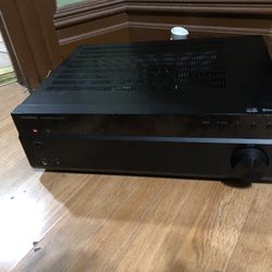 Insignia NS-STR514 200W Stereo Receiver With Bluetooth
