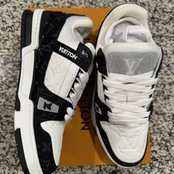 Lv Trainers