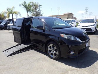 2011 Toyota Sienna