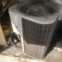 AC Unit R-410A