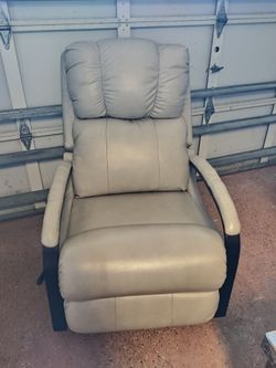 Leather recliner chair