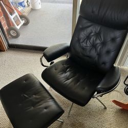 Stressless Metro High Back Recliner With Ottoman By Ekornes-MEDIUM