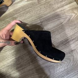 Y2K UGG Clogs 