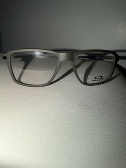 Luxury Fashion Glasses $90