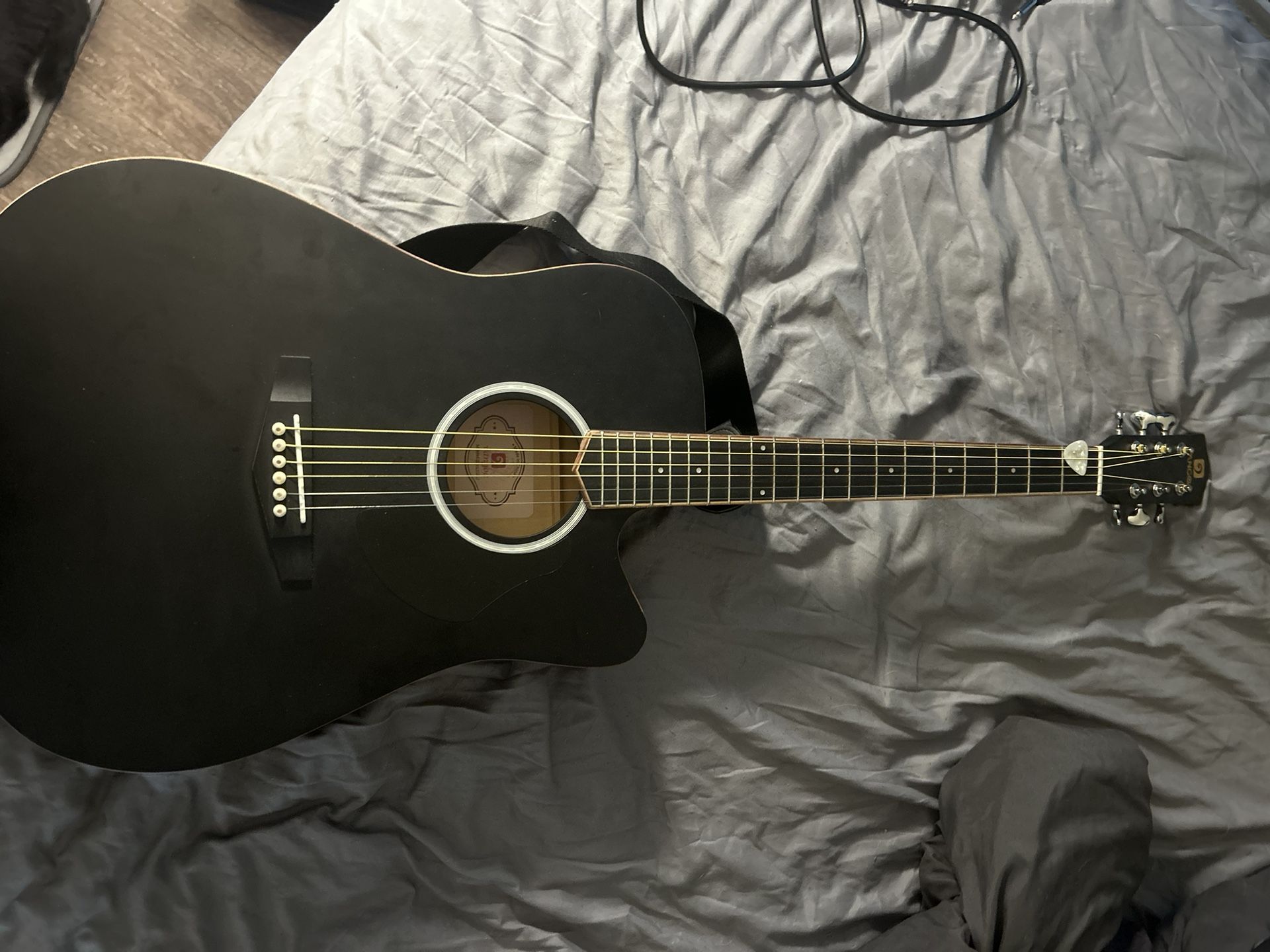 vangoa acoustic Guitar