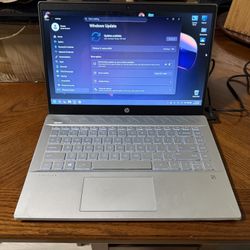 HP 14" Laptop- i-5, Backlit Keys- 8GB, 1TB, Windows 11- Nice