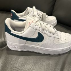 Brand New Nike AKA Air Force One - Size 7 - Women’s