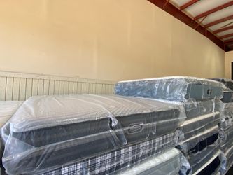 king mattress beautyrest black