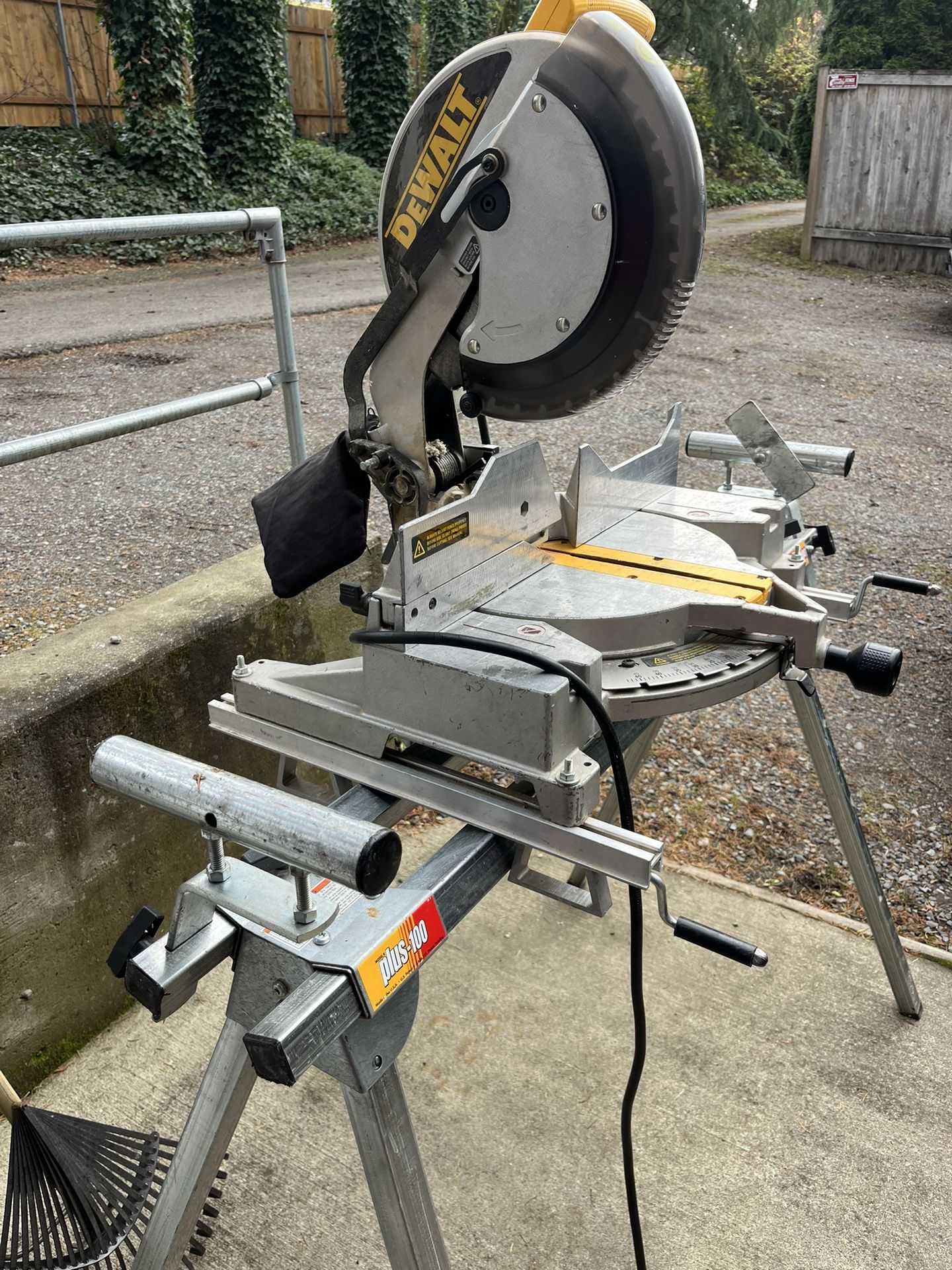 Dewalt 12” Miter Saw And Stand