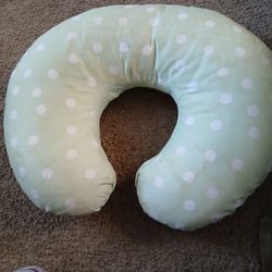 2 Boppy Pillows 