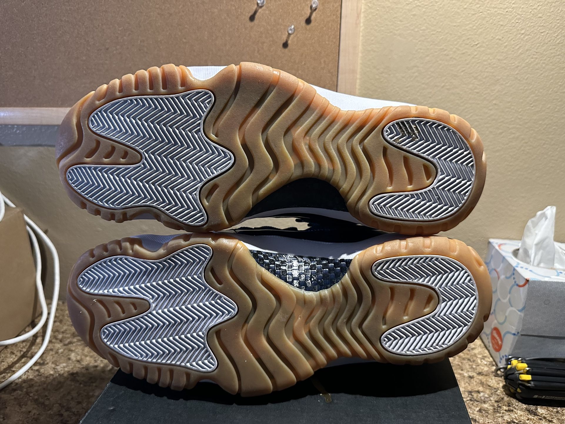 Jordan Retro 11 Low Midnight Navy Sz 12