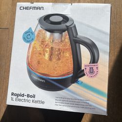 Chefman  Rapid Boil Electric Kettle