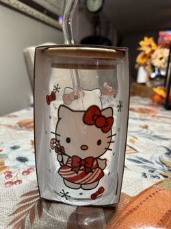 Hello Kitty Glass Tumbler ( Christmas)