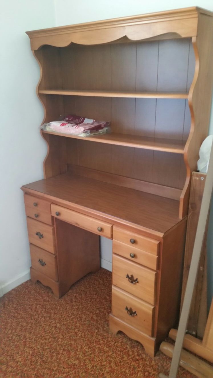 Twin bedroom set, maple