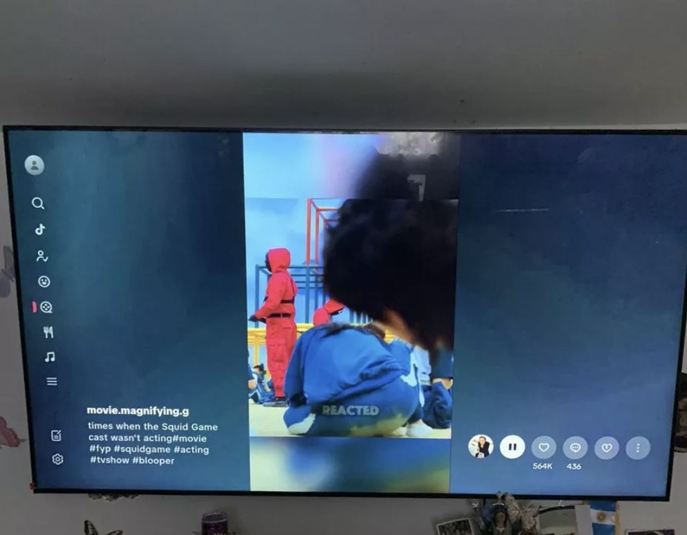 Samsung 85” Class Crystal UHD 4K DU7200 Smart TV