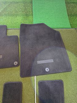 Kia Telluride OEM carpet mats