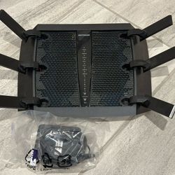 AC3200 WiFi Router (R8000)  Nighthawk Tri-Band WiFi Router, 3.2Gbps