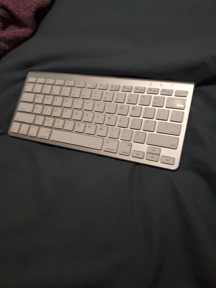 Apple Wireless Keyboard