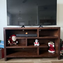 Tv Stand / entertainment Center 