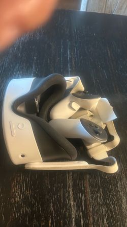 Meta Quest VR Headset with Controllers